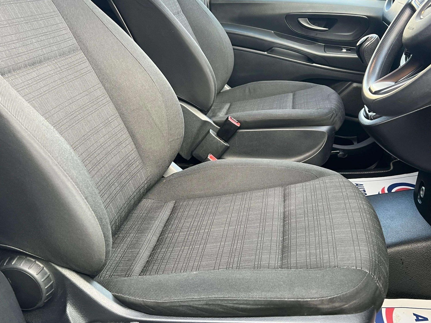 Used Mercedes-Benz Vito 2017 for sale - 76620379: Photo 31