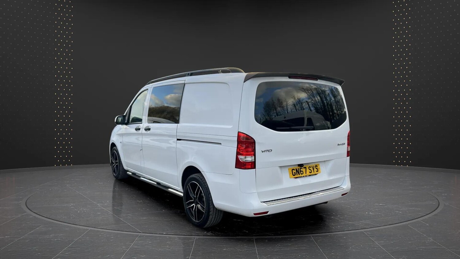 Used Mercedes-Benz Vito 2017 for sale - 76620379: Photo 4