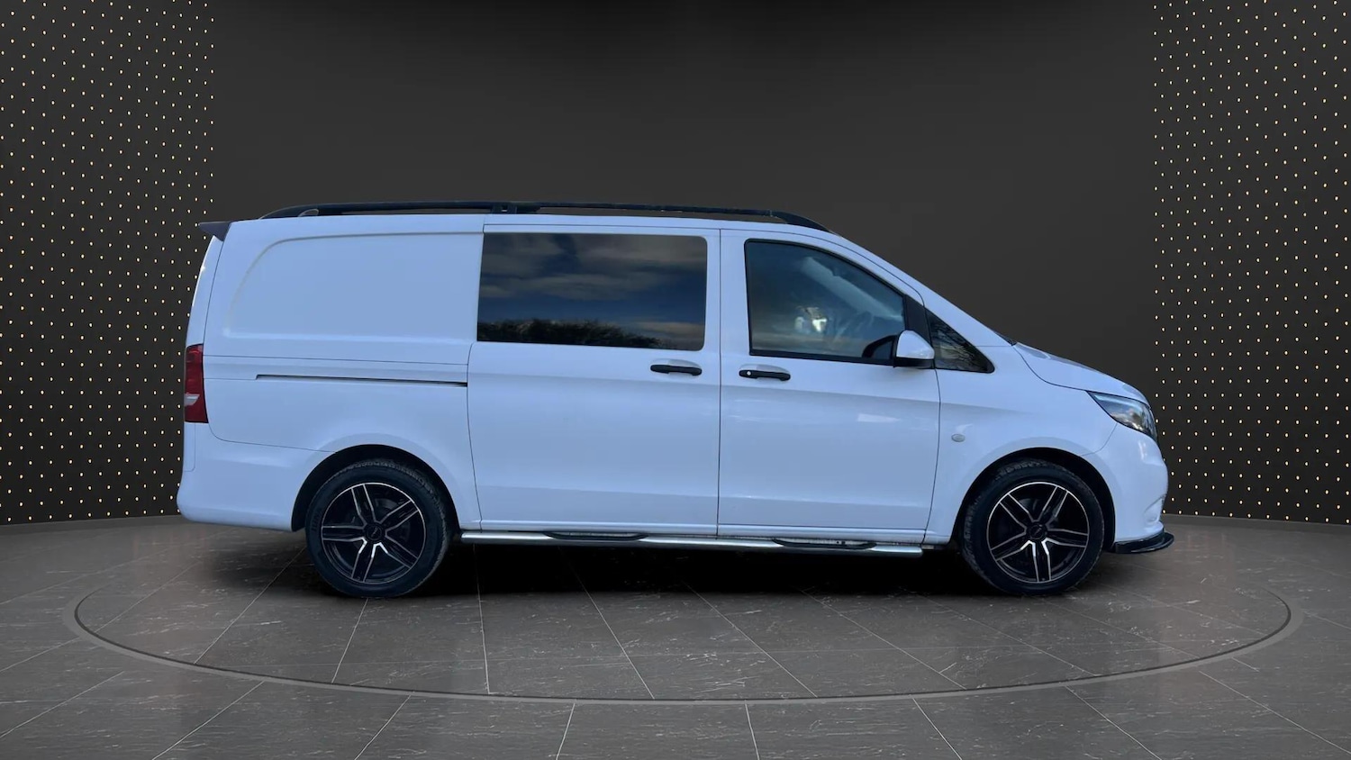 Used Mercedes-Benz Vito 2017 for sale - 76620379: Photo 9