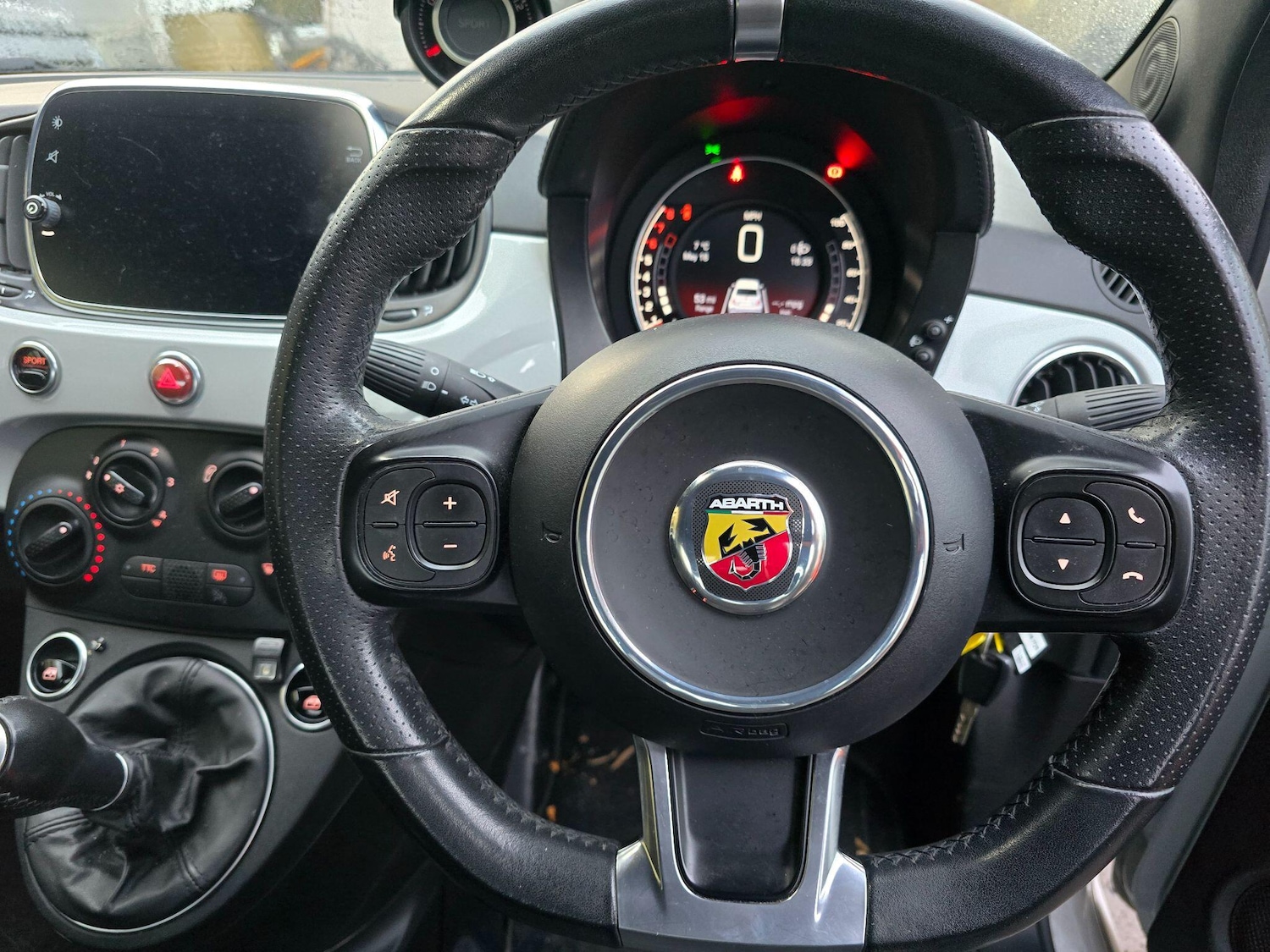 Used Abarth 595 2019 for sale - 76714906: Photo 11
