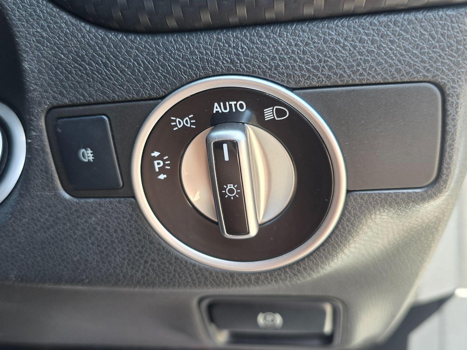 Used Mercedes-Benz A-Class 2016 for sale - 76283017: Photo 27