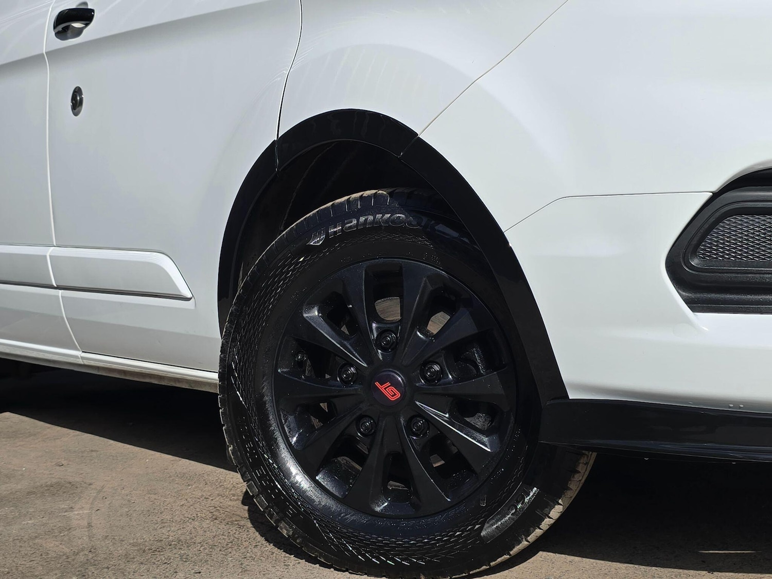 Used Ford Transit Custom 2018 for sale - 78184837: Photo 35