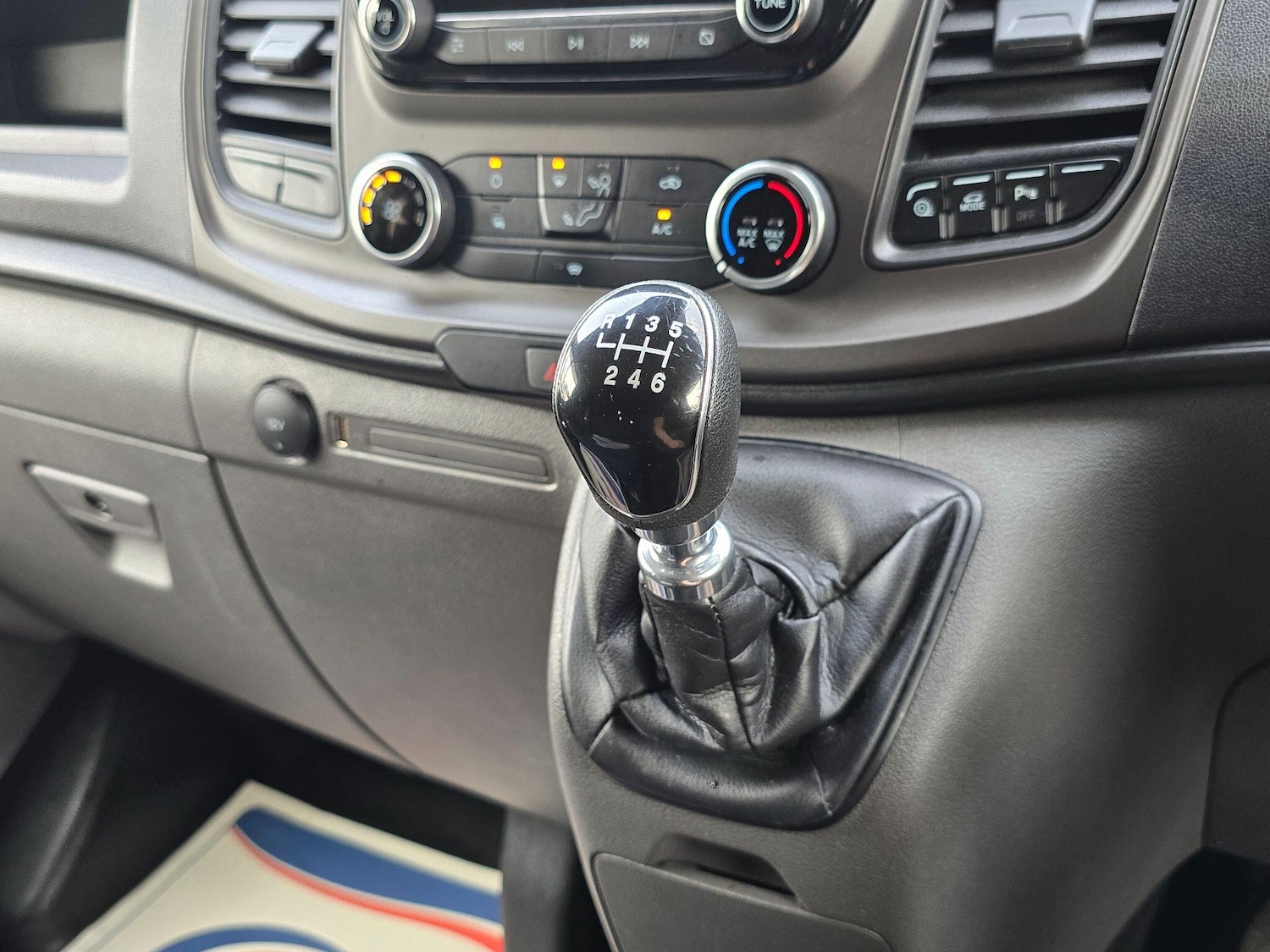 Used Ford Transit Custom for sale - 77769510: Photo 32