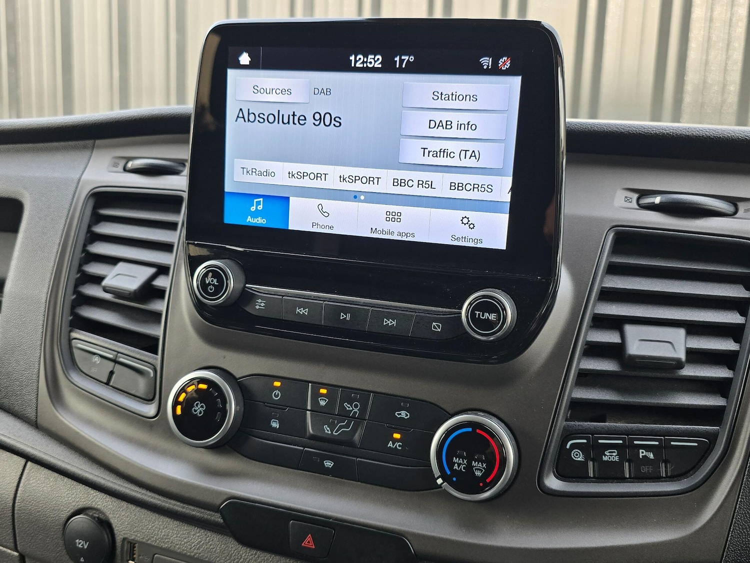 Used Ford Transit Custom for sale - 77769510: Photo 38