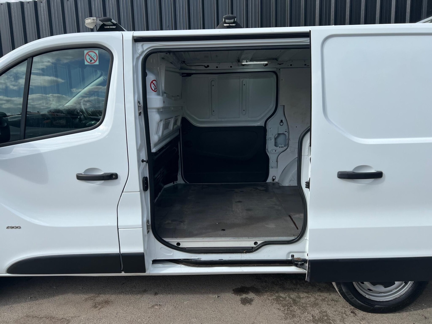 Used Vauxhall Vivaro 2016 for sale - 78019161: Photo 12