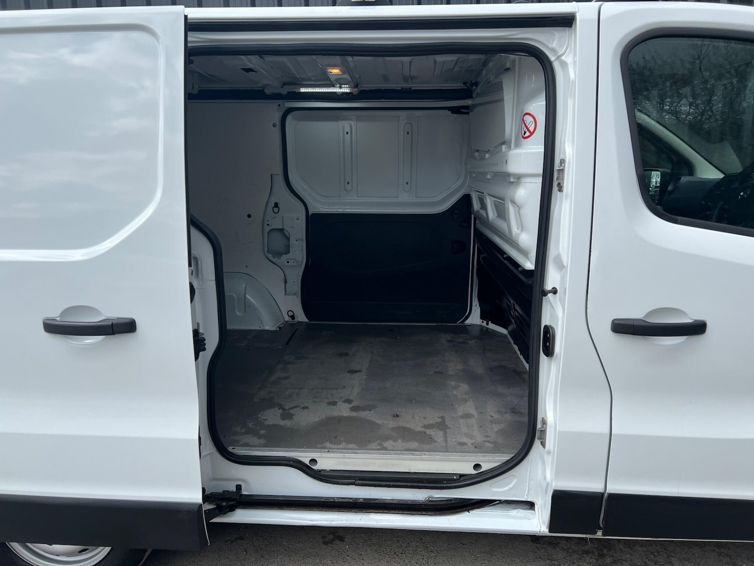 Used Vauxhall Vivaro 2016 for sale - 78019161: Photo 19