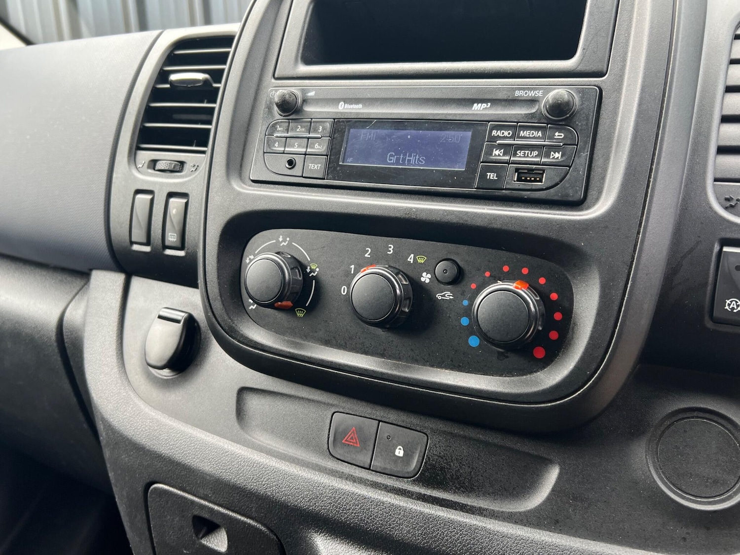 Used Vauxhall Vivaro 2016 for sale - 78019161: Photo 27