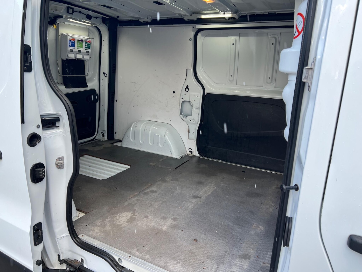 Used Vauxhall Vivaro 2016 for sale - 78019161: Photo 28