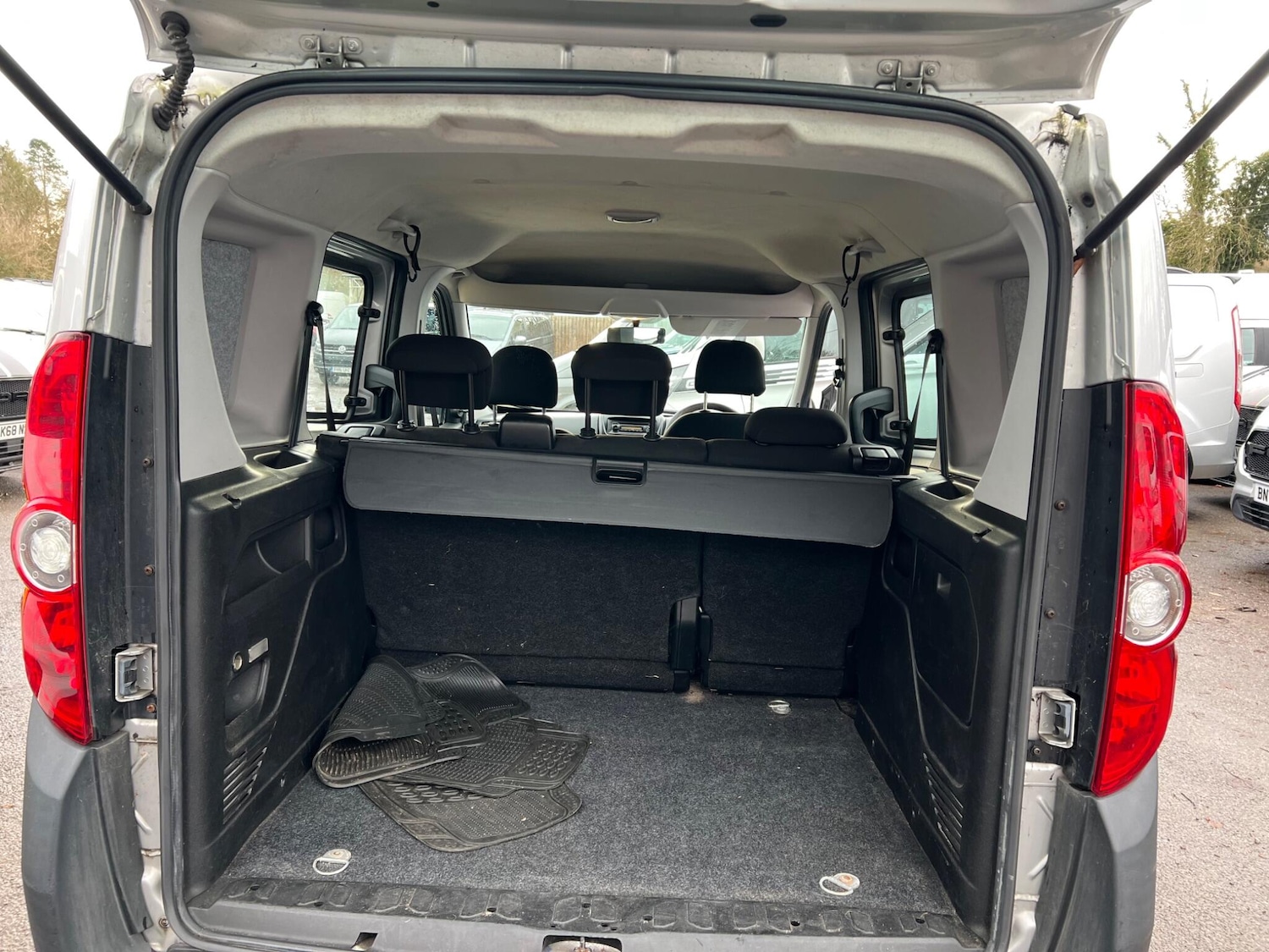 Used Vauxhall Combo 2016 for sale - 77156444: Photo 12