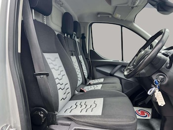 Used Ford Transit Custom 2017 for sale - 76268228: Photo