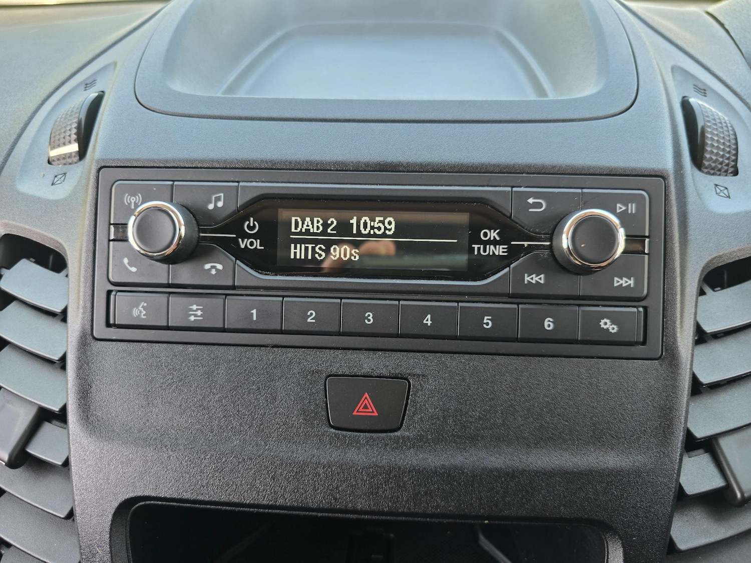 Used Ford Transit Connect 2020 for sale - 76965569: Photo 28