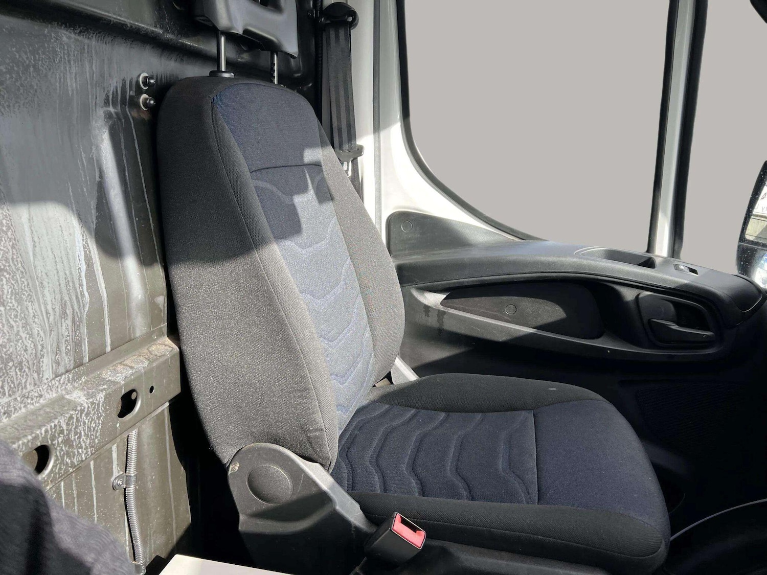 Used Iveco Daily 2018 for sale - 76268377: Photo 8