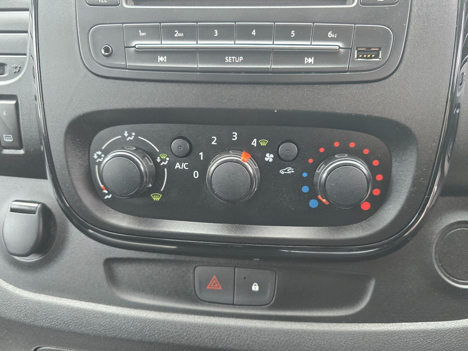 Used Vauxhall Vivaro 2016 for sale - 76268225: Photo 19