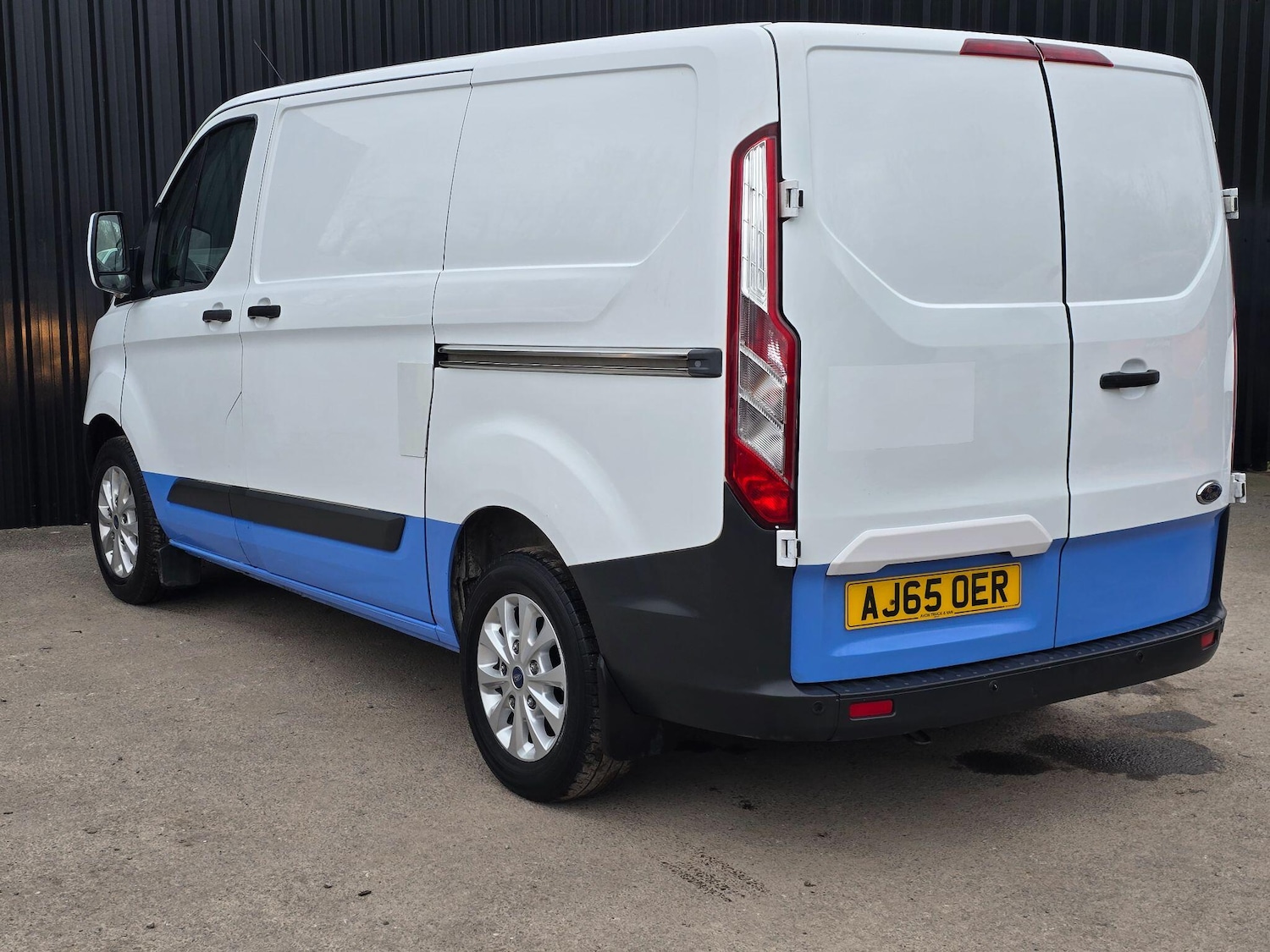 Used Ford Transit Custom for sale - 77684225: Photo 4