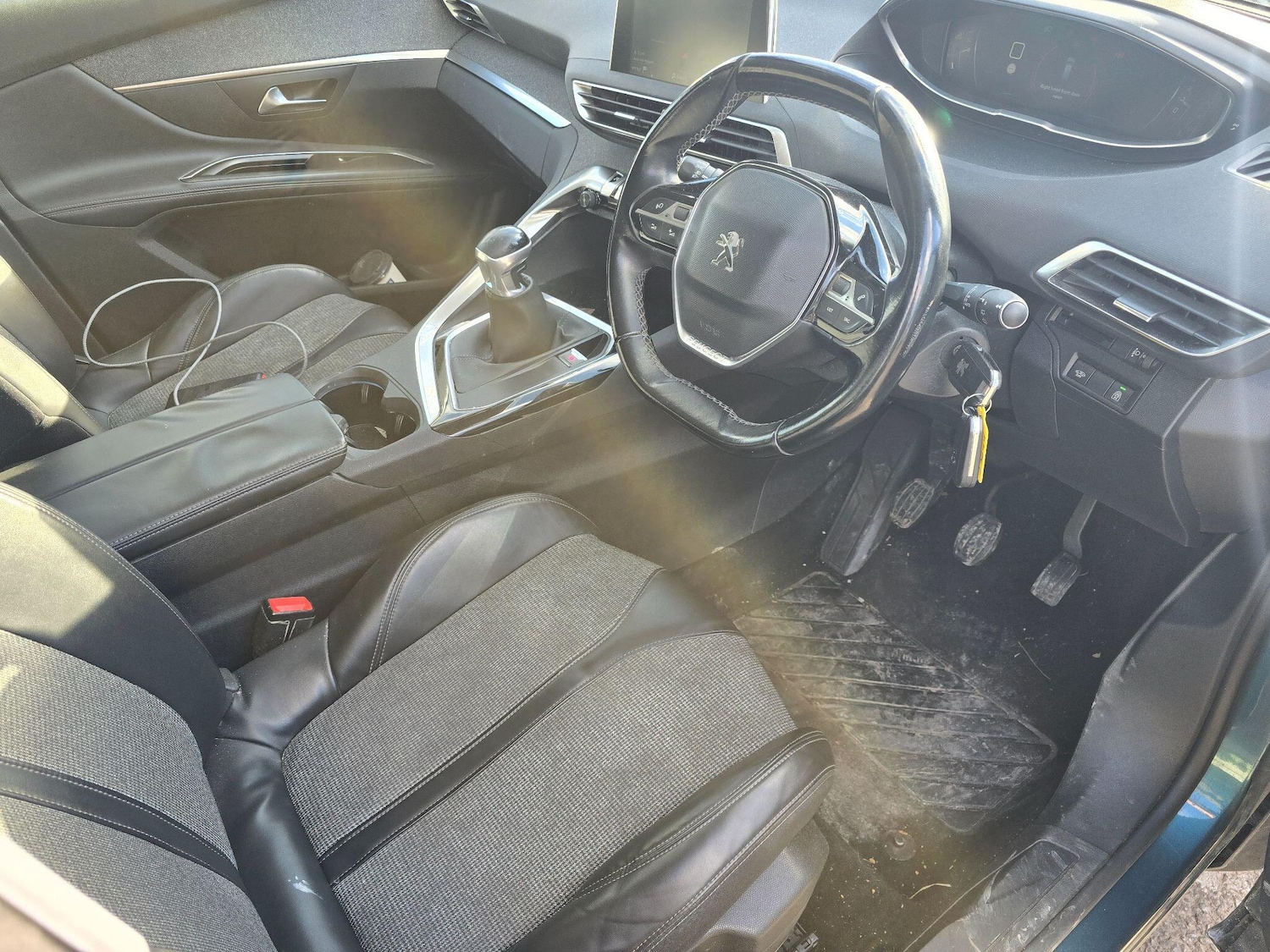 Used Peugeot 5008 2018 for sale - 76728204: Photo 2