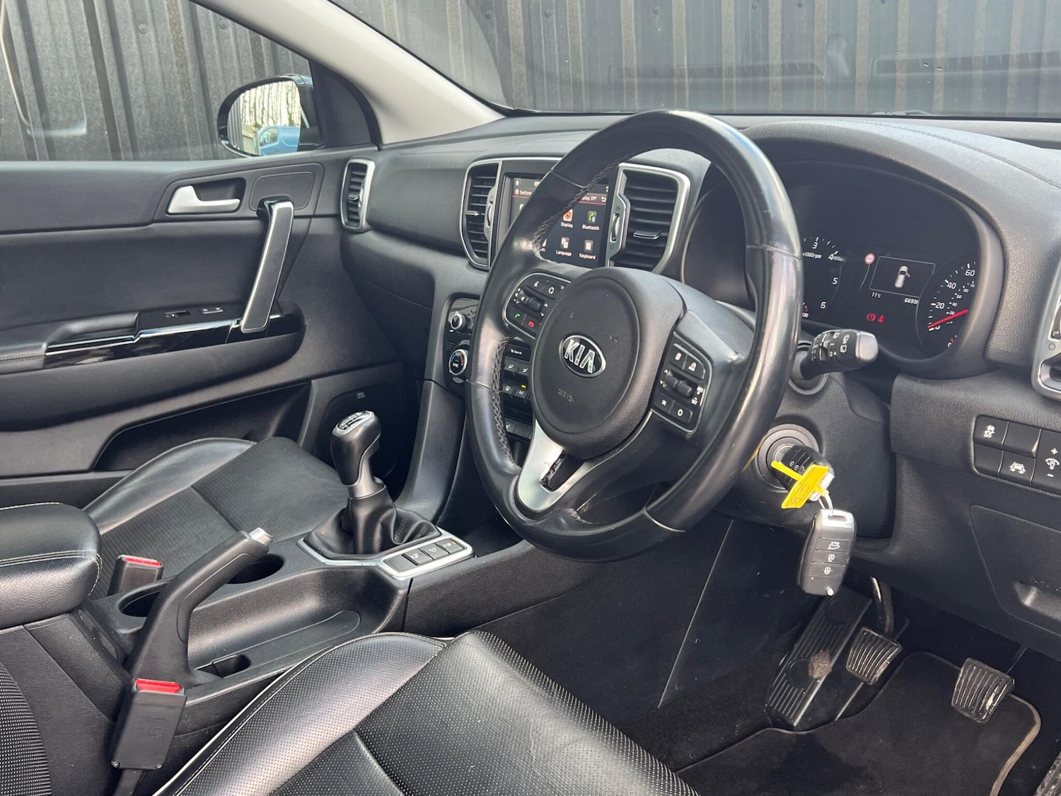 Used Kia Sportage 2017 for sale - 77626263: Photo 2