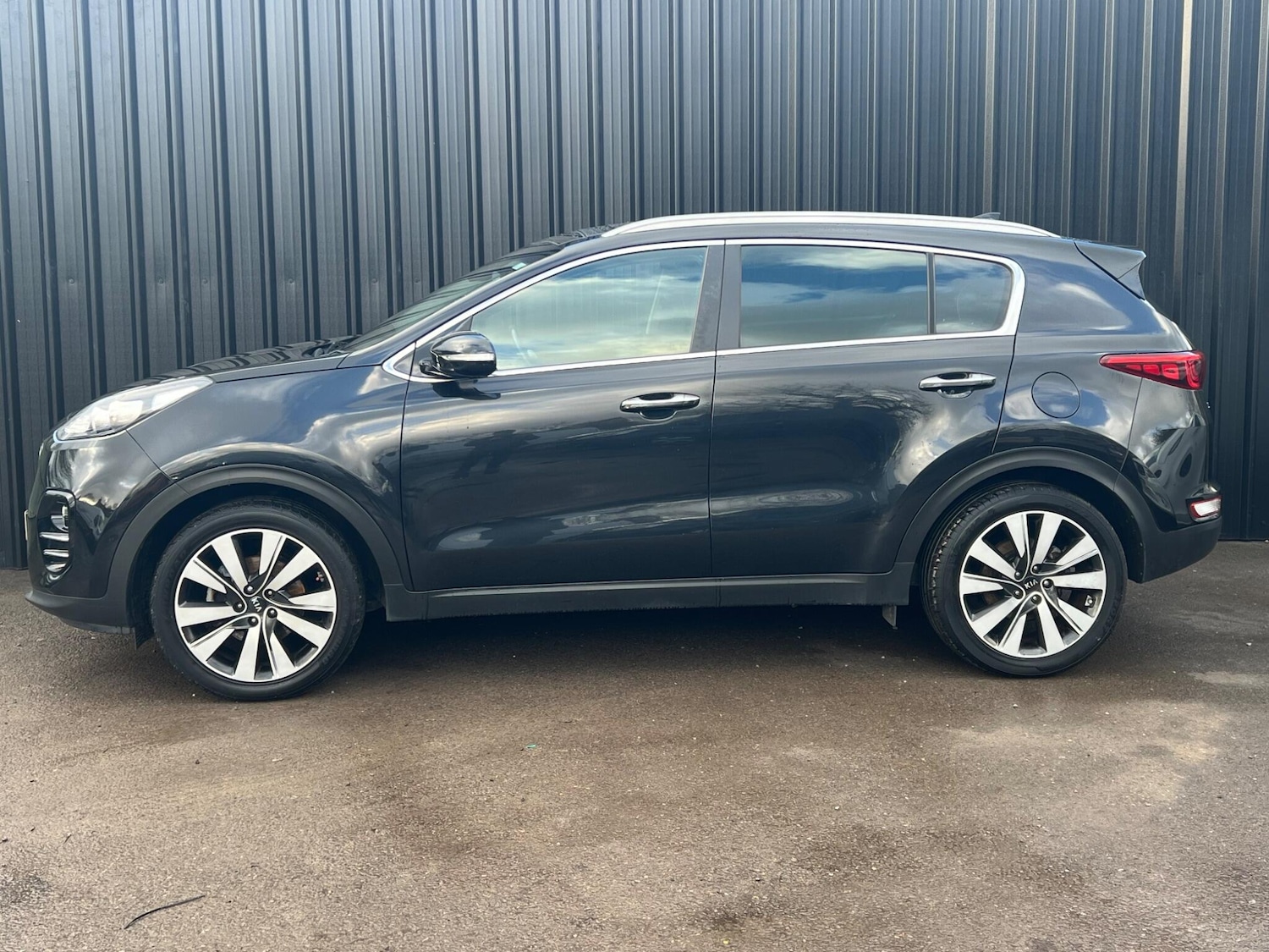 Used Kia Sportage 2017 for sale - 77626263: Photo 3