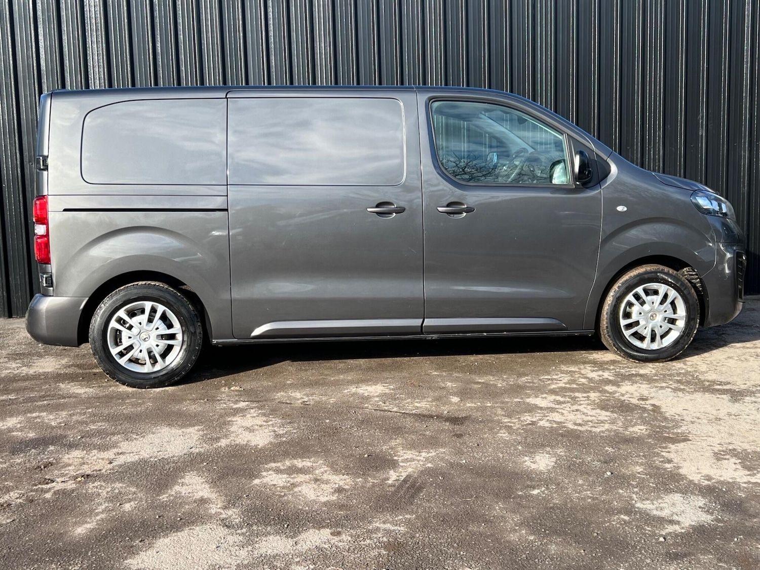 Used Vauxhall Vivaro 2022 for sale - 77440247: Photo 6
