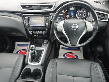 Used Nissan Qashqai 2017 for sale - 76268407: Photo