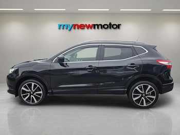 Used Nissan Qashqai 2017 for sale - 76268407: Photo