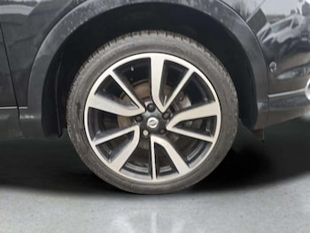 Used Nissan Qashqai 2017 for sale - 76268407: Photo