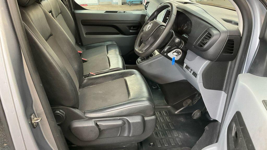 Used Vauxhall Vivaro 2021 for sale - 76433102: Photo 2