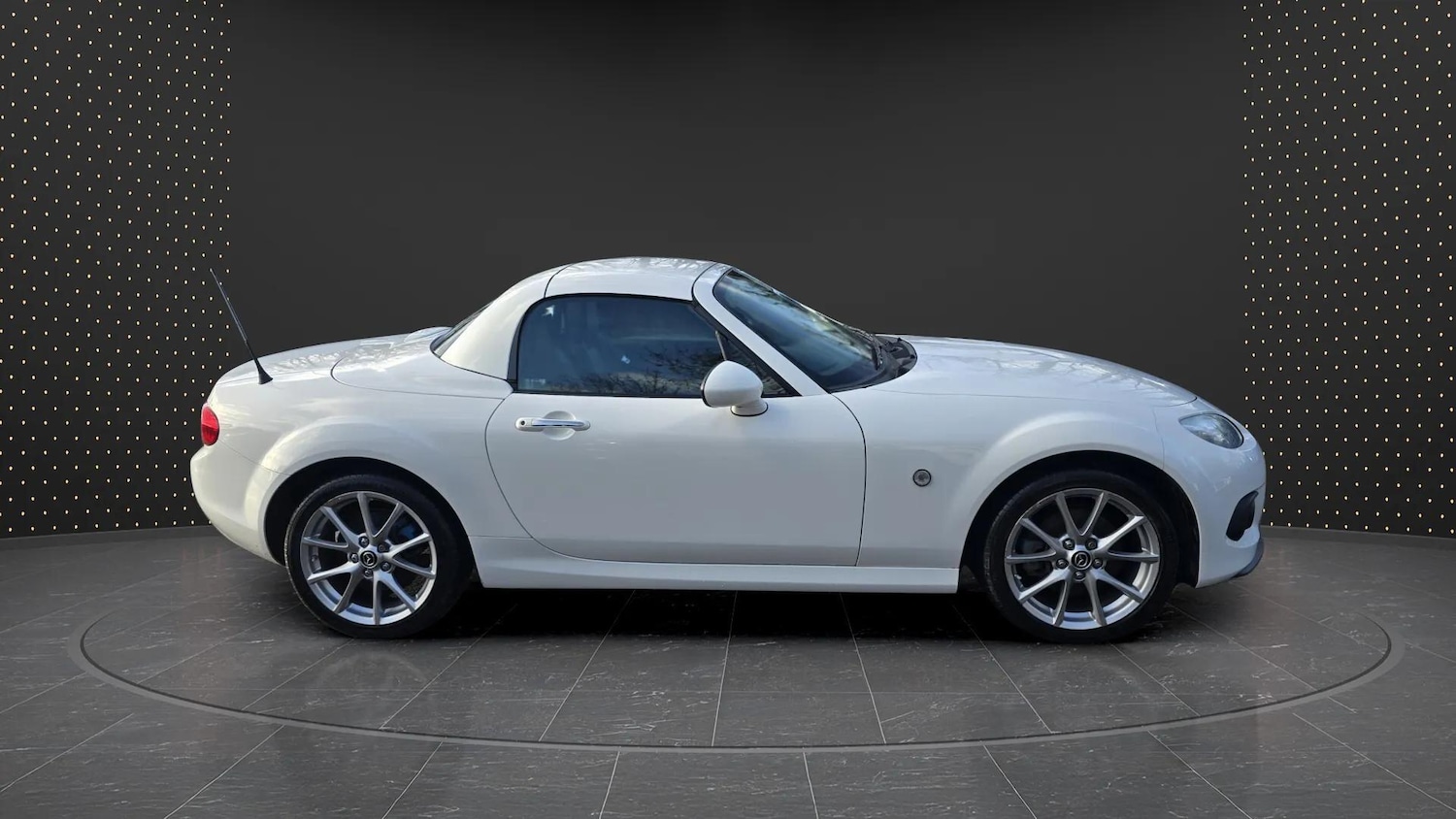 Used Mazda MX-5 2015 for sale - 76965099: Photo 10