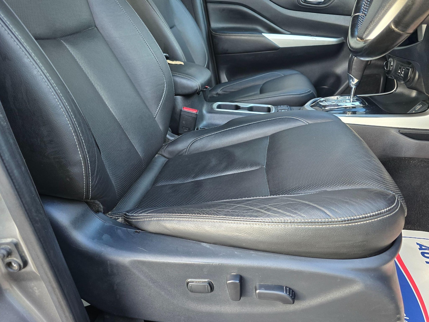 Used Nissan Navara 2019 for sale - 77163332: Photo 32