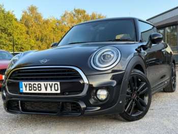 Used MINI Hatch 2019 for sale - 75303476: Photo