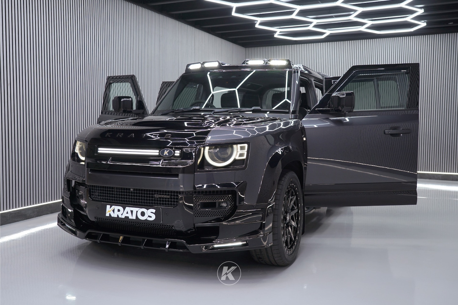 Used Land Rover Defender 2023 for sale - 77206815: Photo 6