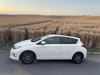 Used Toyota Auris 2015 for sale - 79690635: Photo