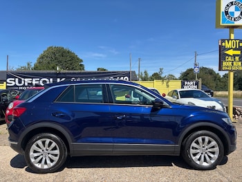 Used Volkswagen T-Roc 2019 for sale - 79125131: Photo