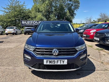 Used Volkswagen T-Roc 2019 for sale - 79125131: Photo