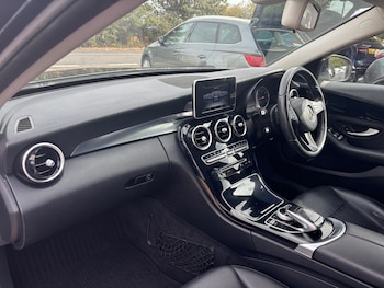 Used Mercedes-Benz C Class 2015 for sale - 79296359: Photo