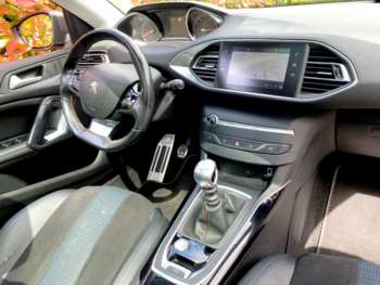 Used Peugeot 308 2018 for sale - 74578097: Photo
