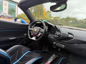 Used Ferrari 488 2019 for sale - 78389898: Photo