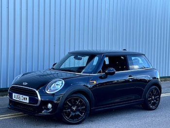 Used MINI Hatch 2017 for sale - 75882004: Photo