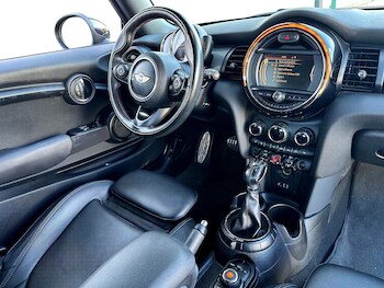 Used MINI Hatch 2017 for sale - 75882004: Photo