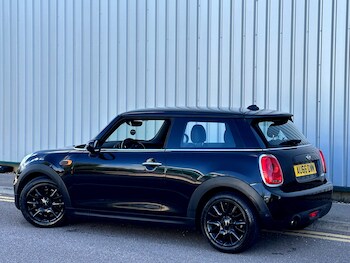 Used MINI Hatch 2017 for sale - 75882004: Photo