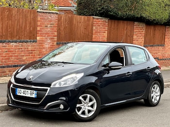 Used Peugeot 208 2017 for sale - 76526113: Photo