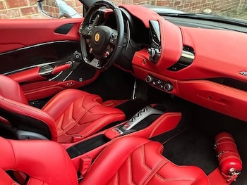 Used Ferrari 488 2016 for sale - 78404020: Photo