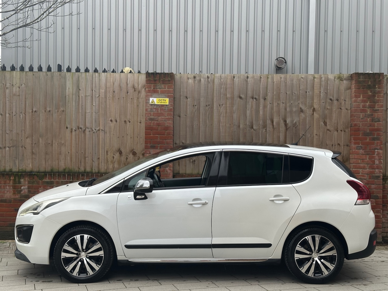 Used Peugeot 3008 2014 for sale - 77508721: Photo 10