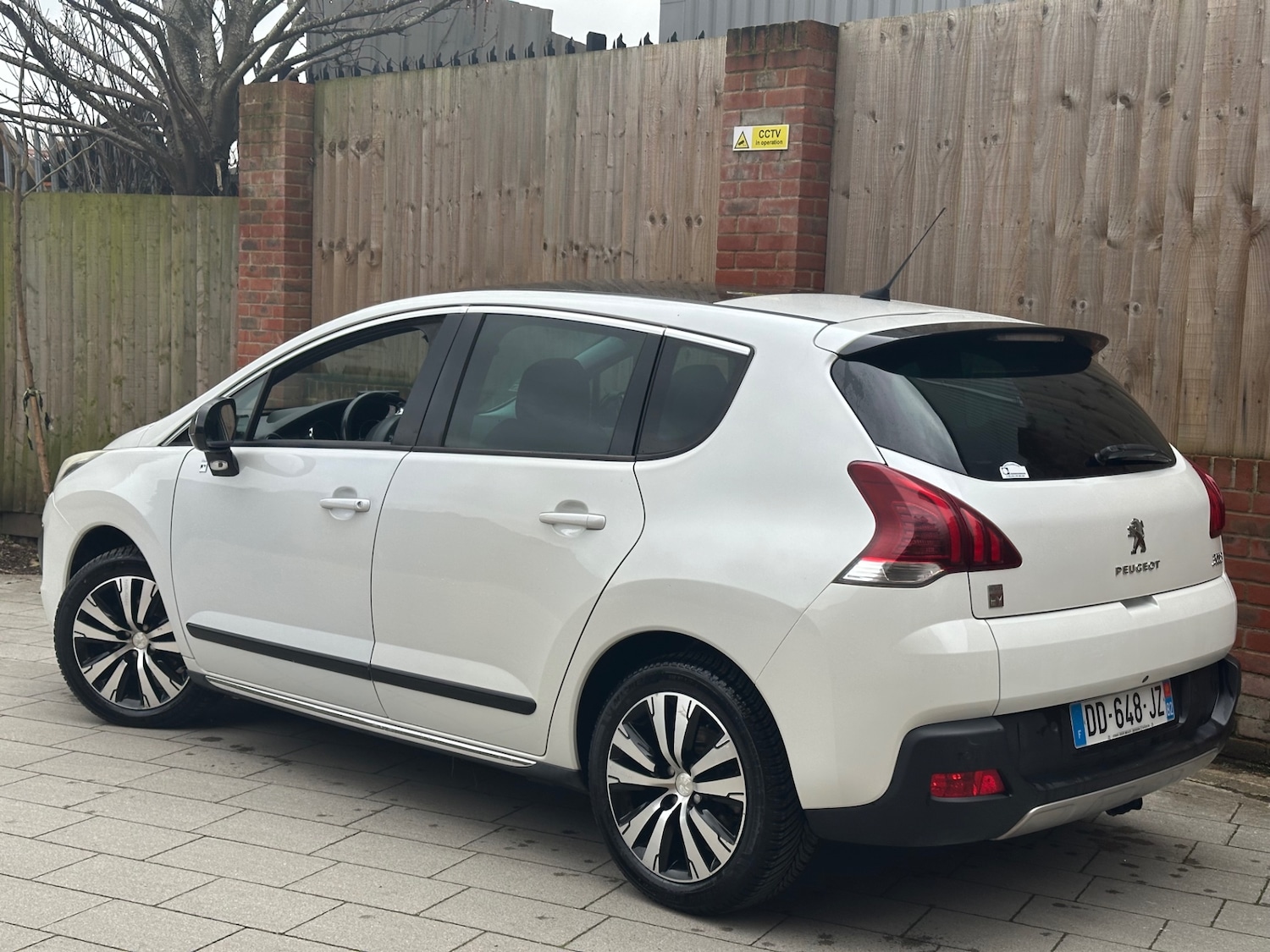 Used Peugeot 3008 2014 for sale - 77508721: Photo 9