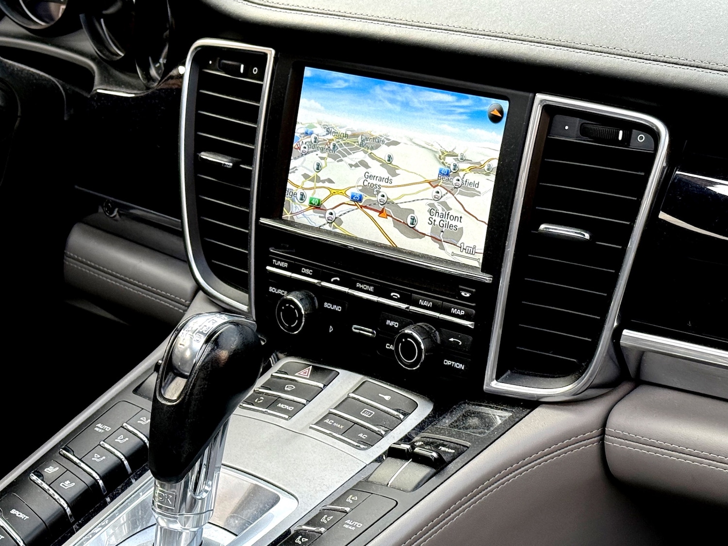 Used Porsche Panamera 2011 for sale - 77956918: Photo 9