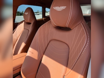 Used Aston Martin DBX 2023 for sale - 78321314: Photo