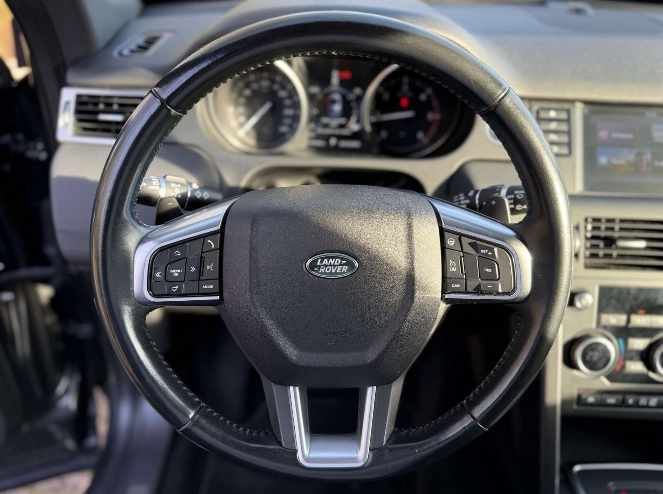 Used Land Rover Discovery Sport 2016 for sale - 77525184: Photo 7