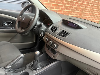 Used Renault Megane 2012 for sale - 75621683: Photo