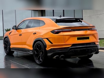 Used Lamborghini Urus 2023 for sale - 79327563: Photo