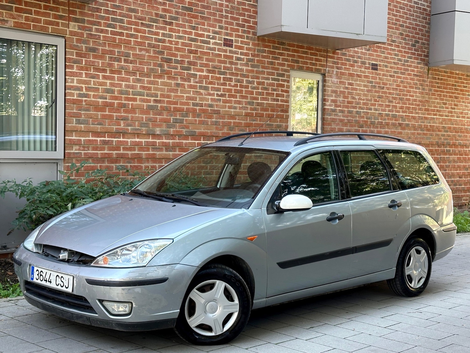 Used Ford Focus 2004 for sale - 76000520: Photo 1