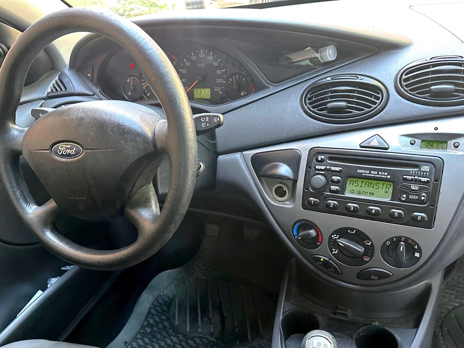Used Ford Focus 2004 for sale - 76000520: Photo 2